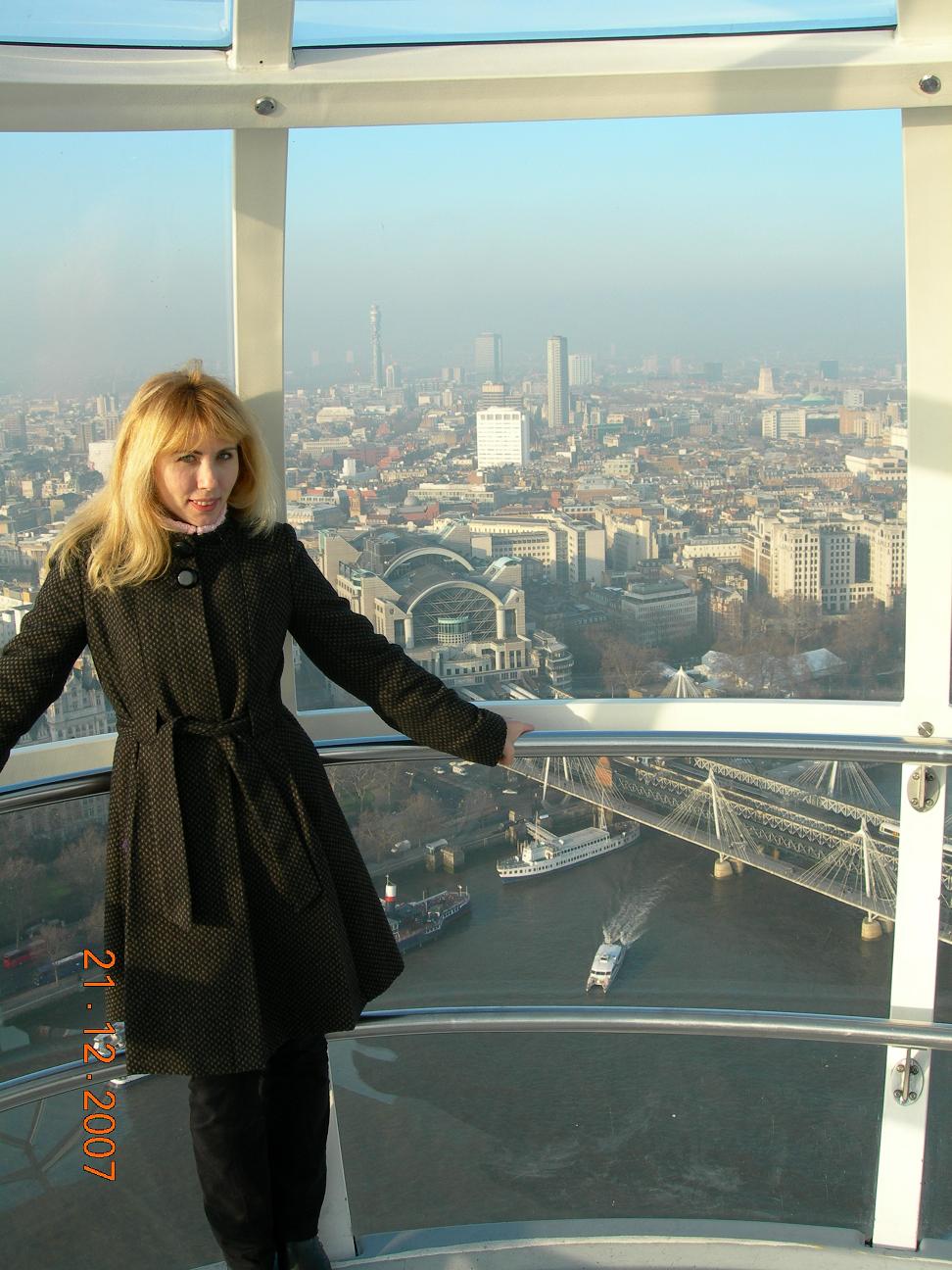 Oana in London Eye